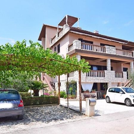 Apartmani Sole Pjescana Uvala Bagian luar foto