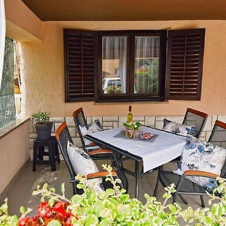 Apartmani Sole Pjescana Uvala Bagian luar foto