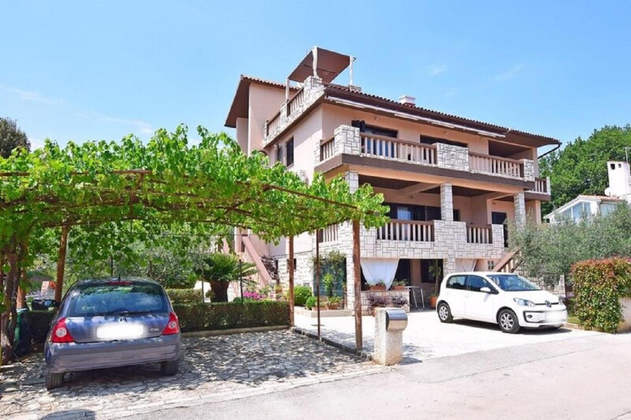 Apartmani Sole Pjescana Uvala Bagian luar foto